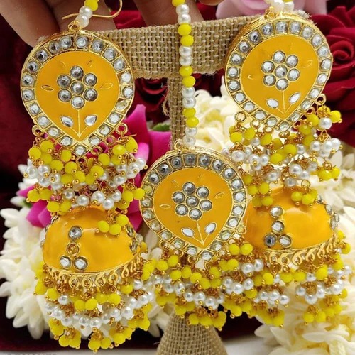 Meenakari Jhumki Earring With Maang Tika 